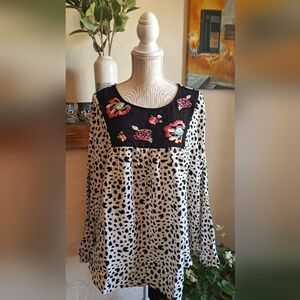 Oddy Women's Long Non-Sleeve Top